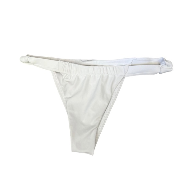 Lovers and Friends Coy Bottom in White Size Small - Picture 11 of 13
